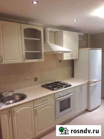 3-комнатная квартира, 65 м², 3/5 эт. в аренду посуточно в Калуге Калуга - изображение 1