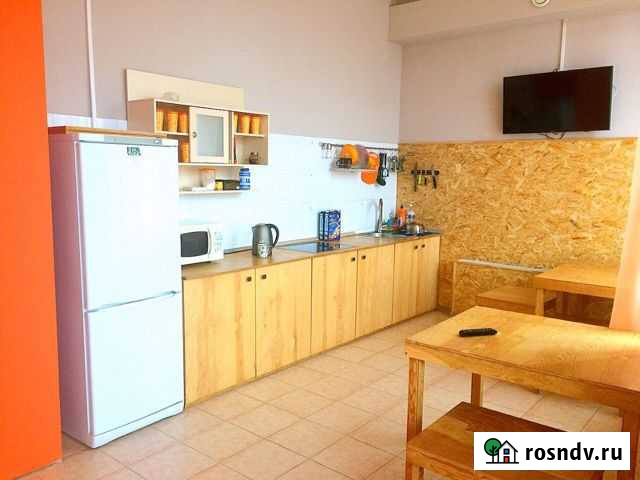 Комната 25 м² в 3-ком. кв., 1/5 эт. в аренду посуточно в Иркутске Иркутск - изображение 1