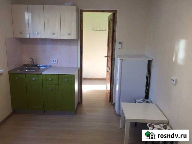 Комната 20 м² в 2-ком. кв., 1/2 эт. в аренду посуточно в Небуге Небуг - изображение 1