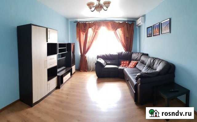 2-комнатная квартира, 67 м², 4/9 эт. в аренду посуточно в Волжском Волгоградской области Волжский - изображение 1