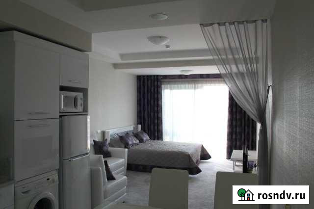 Квартира-студия, 49 м², 6/10 эт. в аренду посуточно в Алуште Алушта - изображение 1