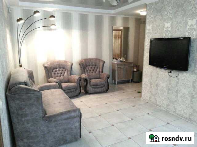 2-комнатная квартира, 55 м², 3/5 эт. в аренду посуточно в Симферополе Симферополь - изображение 1