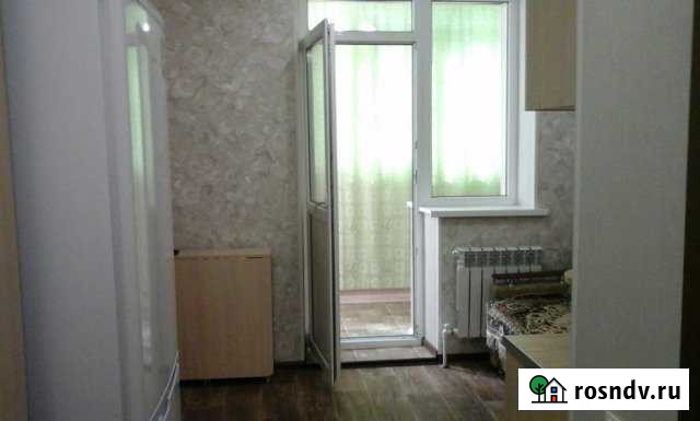 1-комнатная квартира, 17 м², 2/3 эт. в аренду посуточно в Азове Азов - изображение 1