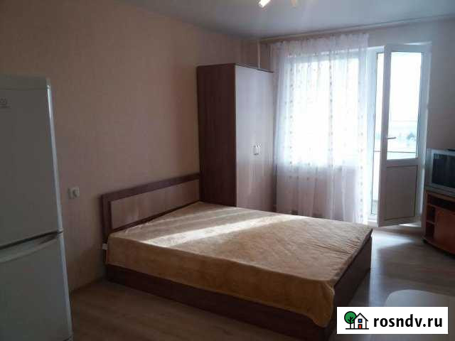 Квартира-студия, 25 м², 14/17 эт. в аренду посуточно в Кирове Киров - изображение 1