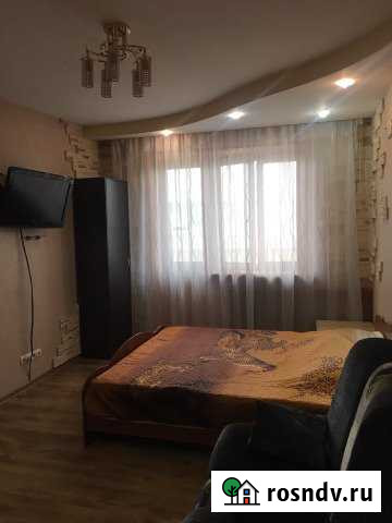 1-комнатная квартира, 36 м², 5/5 эт. в аренду посуточно в Ноябрьске Ноябрьск - изображение 1