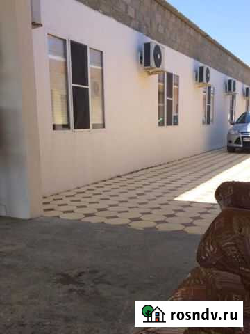 Комната 25 м² в 9-ком. кв., 1/1 эт. в аренду посуточно в Избербаше Избербаш - изображение 1