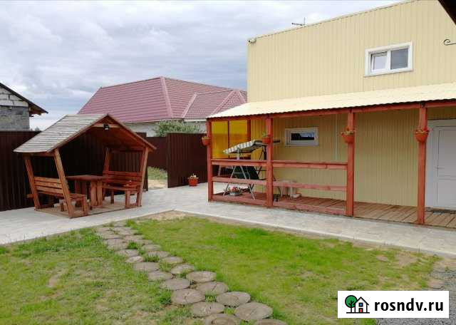 Таунхаус 20 м² на участке 10 сот. в аренду посуточно в Яровом Яровое - изображение 1