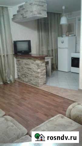 3-комнатная квартира, 56 м², 1/5 эт. в аренду посуточно в Иркутске Иркутск - изображение 1