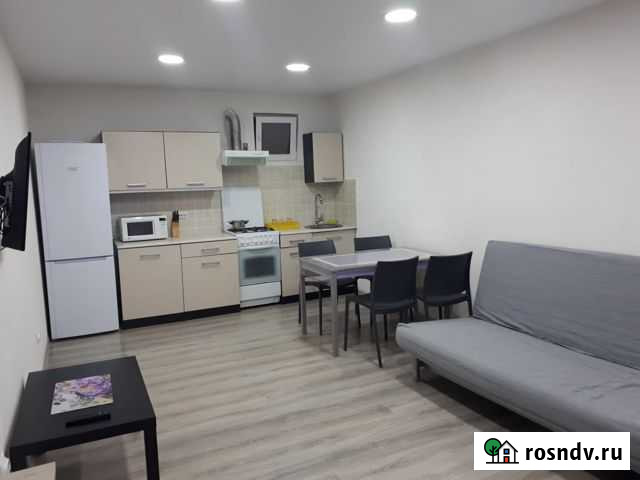 1-комнатная квартира, 45 м², 1/3 эт. в аренду на длительный срок в Кабардинке Кабардинка - изображение 1