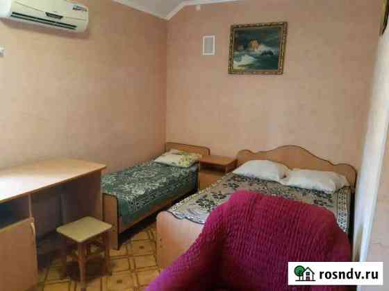 Комната 15 м² в 2-ком. кв., 2/2 эт. в аренду на длительный срок в Анапе Анапа