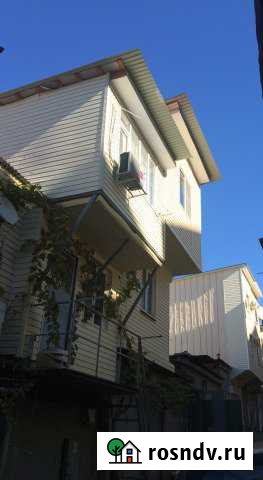 Таунхаус 60 м² на участке 1 сот. в аренду посуточно в Сочи Сочи - изображение 1