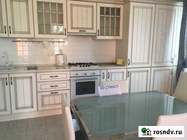 3-комнатная квартира, 86 м², 2/2 эт. в аренду посуточно в Горячем Ключе Горячий Ключ - изображение 1