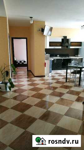 3-комнатная квартира, 82 м², 8/9 эт. в аренду посуточно в Дербенте Дербент - изображение 1