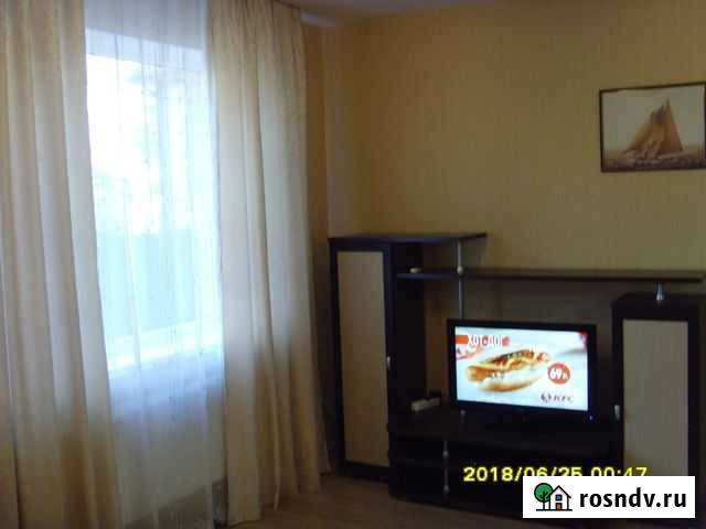 2-комнатная квартира, 50 м², 1/3 эт. в аренду на длительный срок в Тимашевске Тимашевск - изображение 1