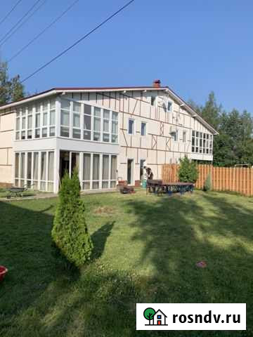 Дом 300 м² на участке 10 сот. в аренду на длительный срок в Красногорске Московской области Красногорск - изображение 1