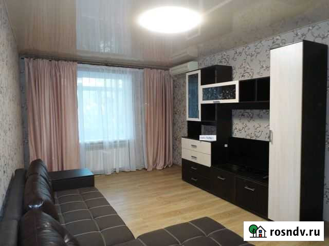 3-комнатная квартира, 65 м², 3/5 эт. в аренду посуточно в Феодосии Феодосия - изображение 1