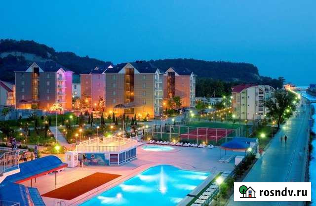 Коттедж 55 м² на участке 6 сот. в аренду посуточно в Новомихайловском кп Новомихайловский кп - изображение 1