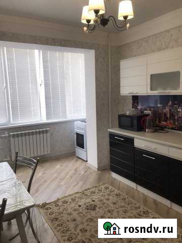 1-комнатная квартира, 40 м², 7/10 эт. в аренду посуточно в Каспийске Каспийск - изображение 1