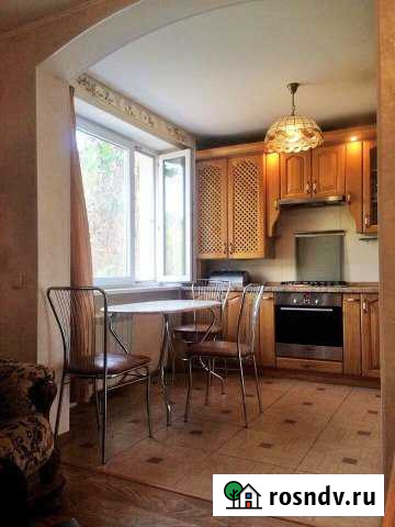 3-комнатная квартира, 80 м², 2/5 эт. в аренду посуточно в Севастополе Севастополь - изображение 1