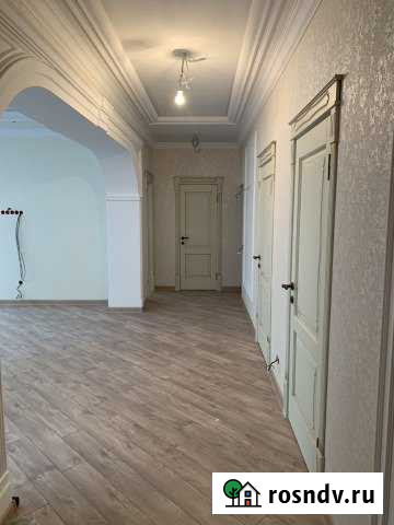 4-комнатная квартира, 140 м², 3/5 эт. на продажу в Черкесске Черкесск - изображение 1