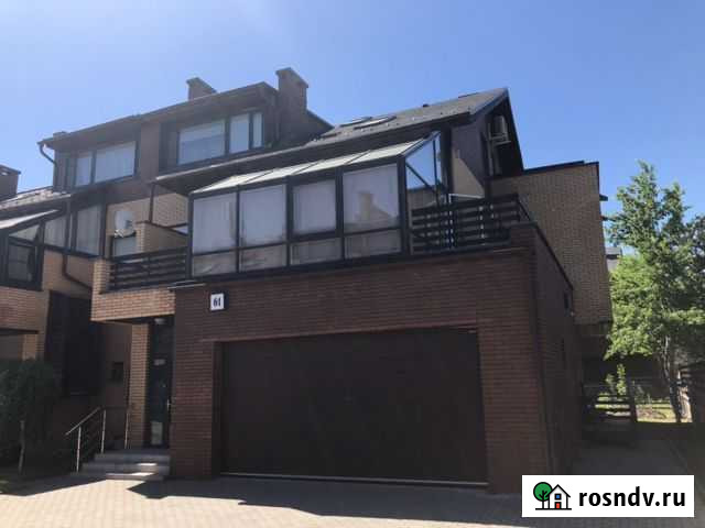 Таунхаус 390 м² на участке 3 сот. в аренду на длительный срок в Барвихе Барвиха - изображение 1