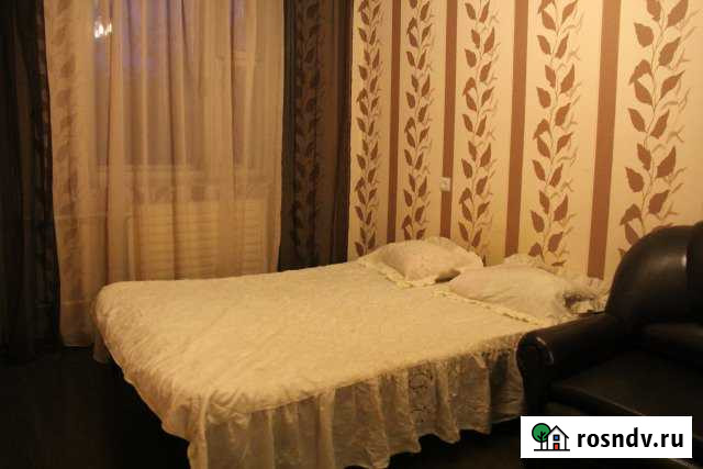 2-комнатная квартира, 50 м², 2/10 эт. в аренду посуточно в Кирове Киров - изображение 1