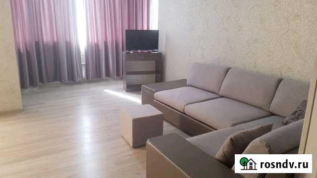 3-комнатная квартира, 90 м², 1/5 эт. в аренду посуточно в Севастополе Севастополь - изображение 1