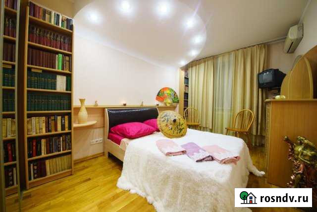 2-комнатная квартира, 55 м², 7/10 эт. в аренду посуточно в Саратове Саратов - изображение 1