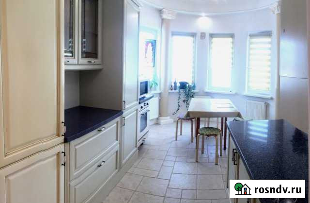 4-комнатная квартира, 93 м², 3/4 эт. на продажу в Севастополе Севастополь - изображение 1