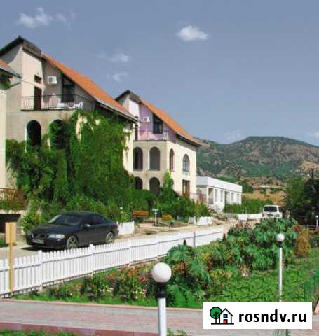 Коттедж 330 м² на участке 6 сот. в аренду посуточно в Судаке Судак - изображение 1