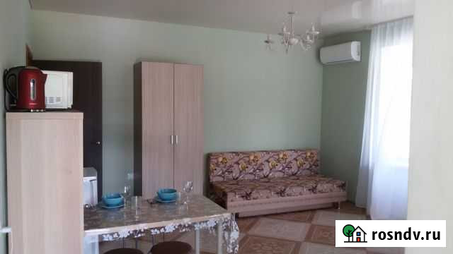 Комната 35 м² в 1-ком. кв., 2/3 эт. в аренду посуточно в Небуге Небуг - изображение 1