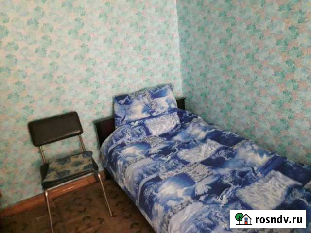 3-комнатная квартира, 46 м², 1/5 эт. в аренду посуточно в Узловой Узловая - изображение 1