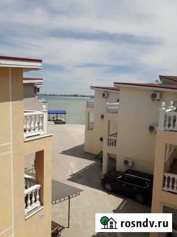 Коттедж 160 м² на участке 1 сот. в аренду посуточно в Евпатории Евпатория - изображение 1