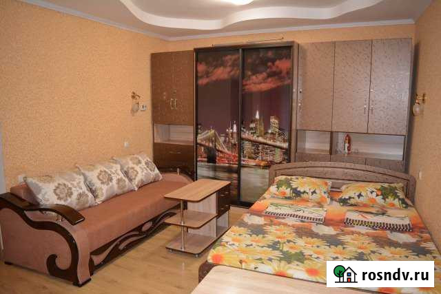 3-комнатная квартира, 60 м², 1/1 эт. в аренду посуточно в Евпатории Евпатория - изображение 1