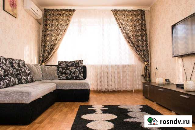 2-комнатная квартира, 60 м², 3/9 эт. в аренду посуточно в Балаково Балаково - изображение 1