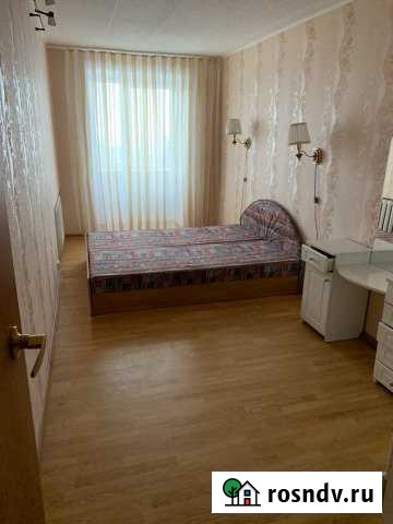 3-комнатная квартира, 95 м², 5/5 эт. в аренду посуточно в Воткинске Воткинск - изображение 1