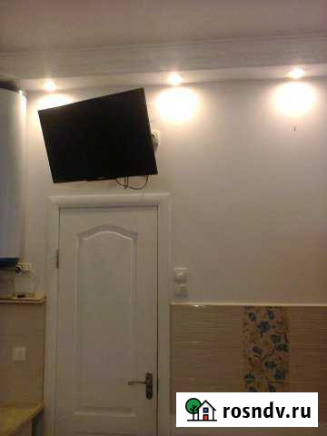 Квартира-студия, 25 м², 1/5 эт. в аренду на длительный срок в Ялте Ялта - изображение 1