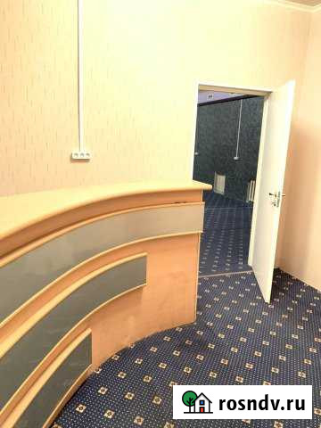 5-комнатная квартира, 120 м², 2/5 эт. в аренду на длительный срок в Санкт-Петербурге Санкт-Петербург - изображение 1