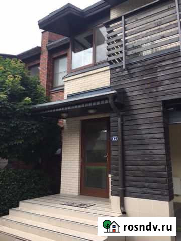 Таунхаус 199 м² на участке 2 сот. в аренду на длительный срок в Красногорске Московской области Красногорск - изображение 1