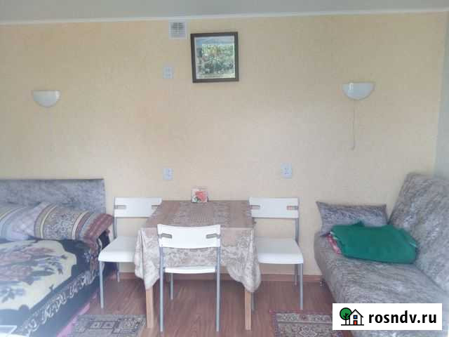 Дом 27 м² на участке 6 сот. в аренду посуточно в Каменске-Шахтинском Каменск-Шахтинский - изображение 1