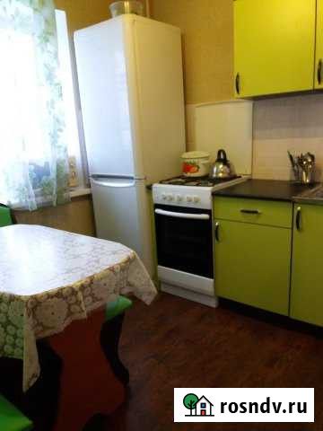 3-комнатная квартира, 48 м², 2/5 эт. в аренду посуточно в Златоусте Златоуст - изображение 1