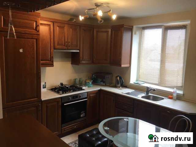 Коттедж 96 м² на участке 5 сот. в аренду на длительный срок в Санкт-Петербурге Санкт-Петербург - изображение 1