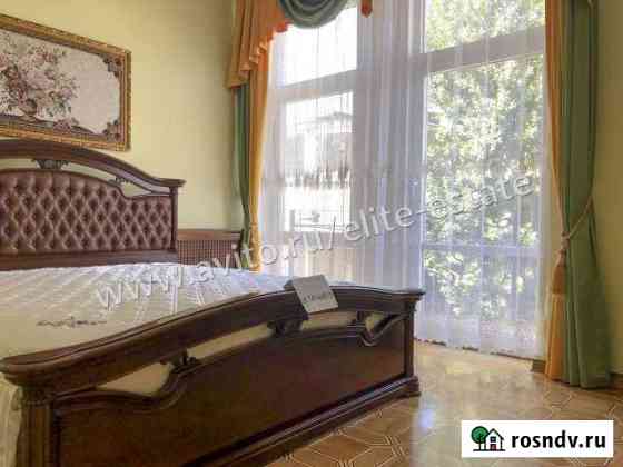 3-комнатная квартира, 130 м², 2/4 эт. в аренду посуточно в Алуште Алушта