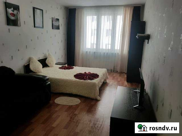 1-комнатная квартира, 46 м², 18/25 эт. в аренду посуточно в Красноярске Красноярск - изображение 1