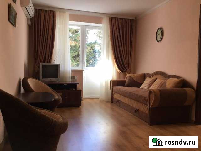 2-комнатная квартира, 45 м², 2/4 эт. в аренду посуточно в Гаспре Гаспра - изображение 1