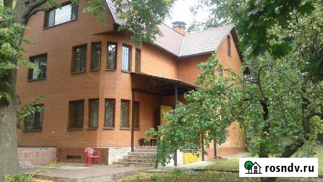 Коттедж 340 м² на участке 17 сот. в аренду на длительный срок в Москве Москва - изображение 1