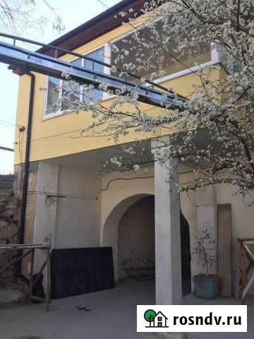 3-комнатная квартира, 80 м², 2/2 эт. в аренду посуточно в Евпатории Евпатория - изображение 1