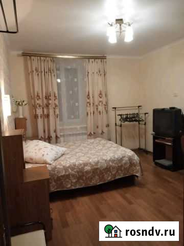 Комната 28 м² в 1-ком. кв., 1/4 эт. в аренду посуточно в Кисловодске Кисловодск - изображение 1