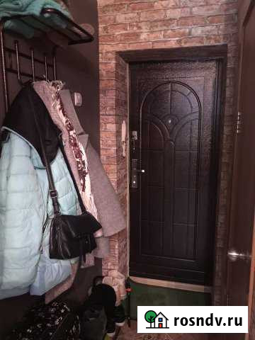 Комната 12 м² в 4-ком. кв., 1/5 эт. на продажу в Северске Северск - изображение 1