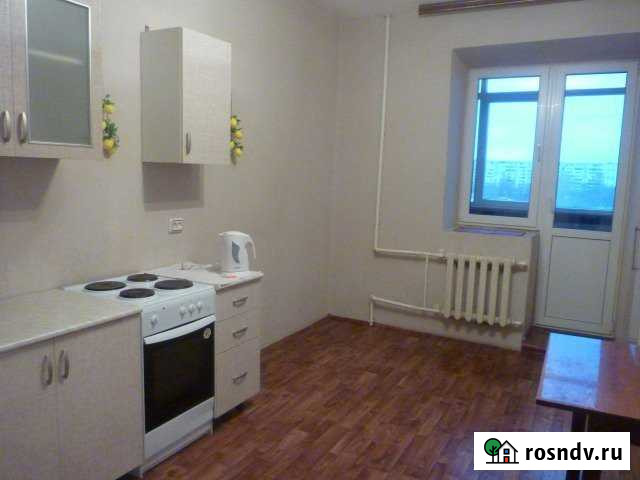 3-комнатная квартира, 90 м², 7/14 эт. в аренду на длительный срок в Оренбурге Оренбург - изображение 1